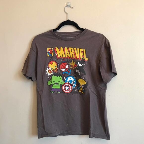 Marvel M fandom casual short sleeve t-shirt avengers gray - Picture 1 of 10